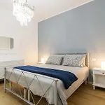 Petershouse Бари
