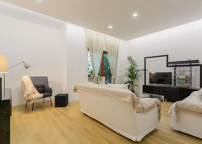 Petershouse * בארי